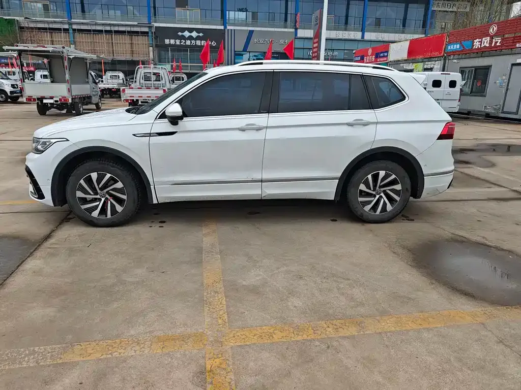 Volkswagen Tiguan L New Energy 2023 из CN, фото 8