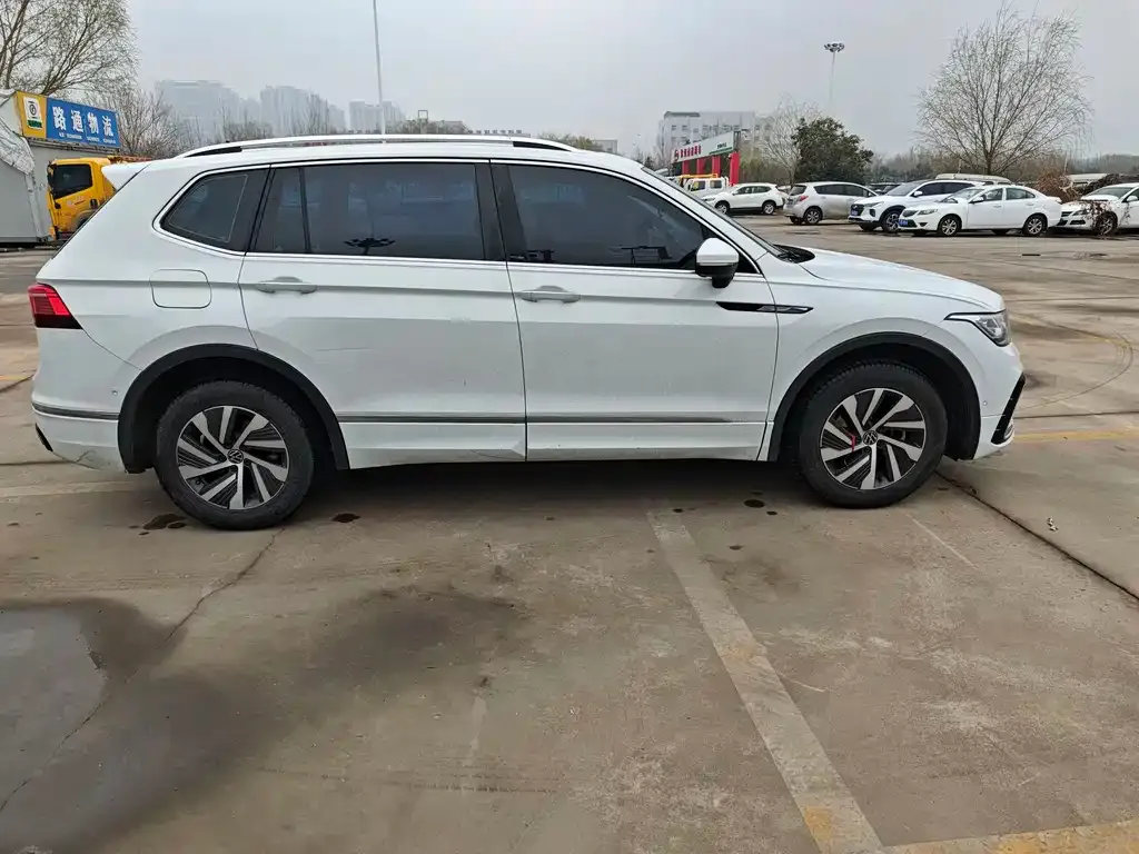Volkswagen Tiguan L New Energy 2023 из CN, фото 9