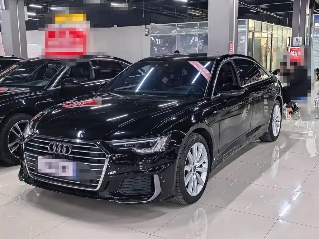 Audi A6L — фото 1