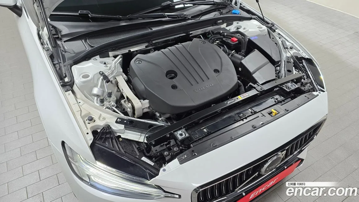 Volvo S60 2023 из KR, фото 10