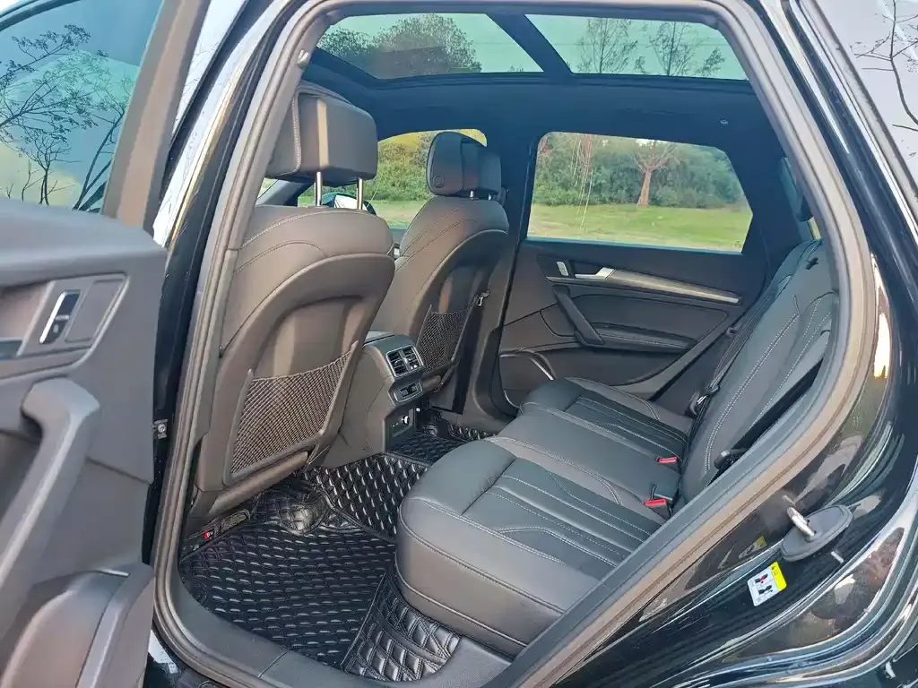 Audi Q5L 2024 из CN, фото 4