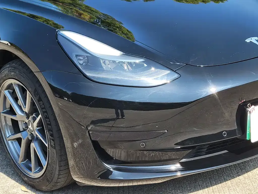 Tesla Model 3 — фото 6