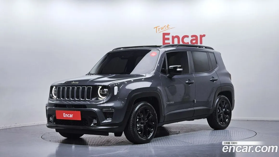 Jeep Renegade — фото 1