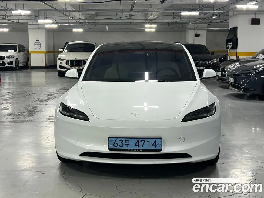 Tesla Model 3 — фото 10