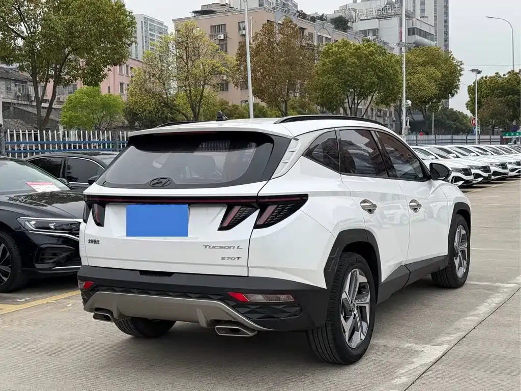 Hyundai Tucson — фото 7