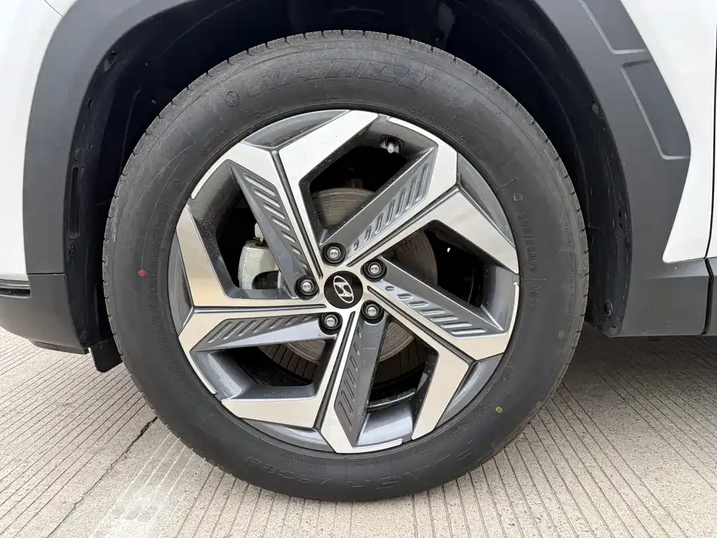 Hyundai Tucson — фото 2