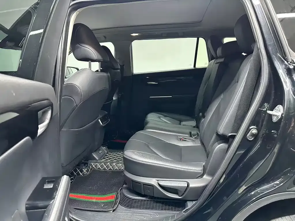 Toyota Highlander 2023 из CN, фото 6