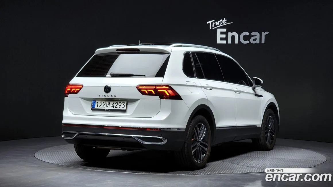 Volkswagen Tiguan — фото 4