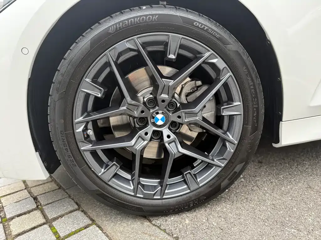 BMW 3 Series 2024 из CN, фото 8