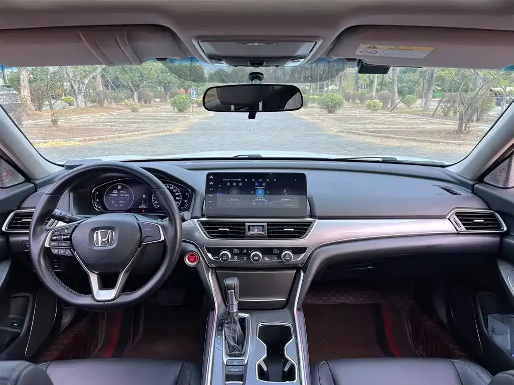 Honda Accord — фото 6