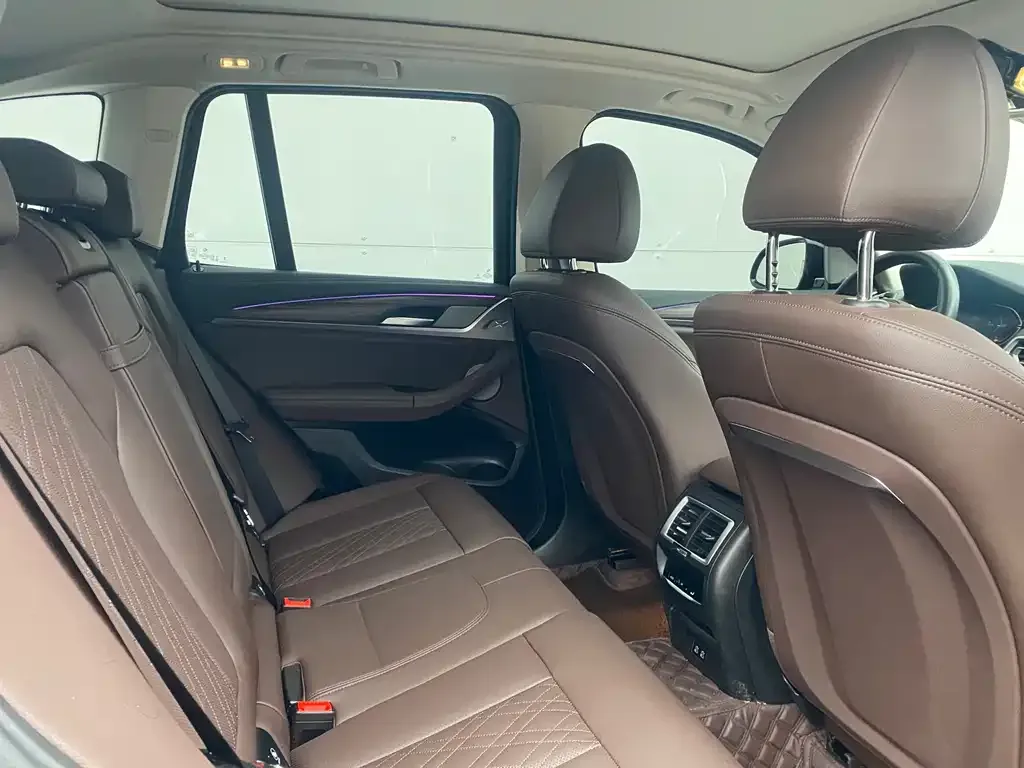 BMW X3 2024 из CN, фото 8