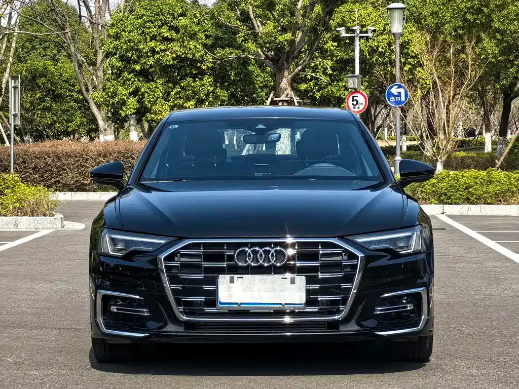 Audi A6L — фото 5