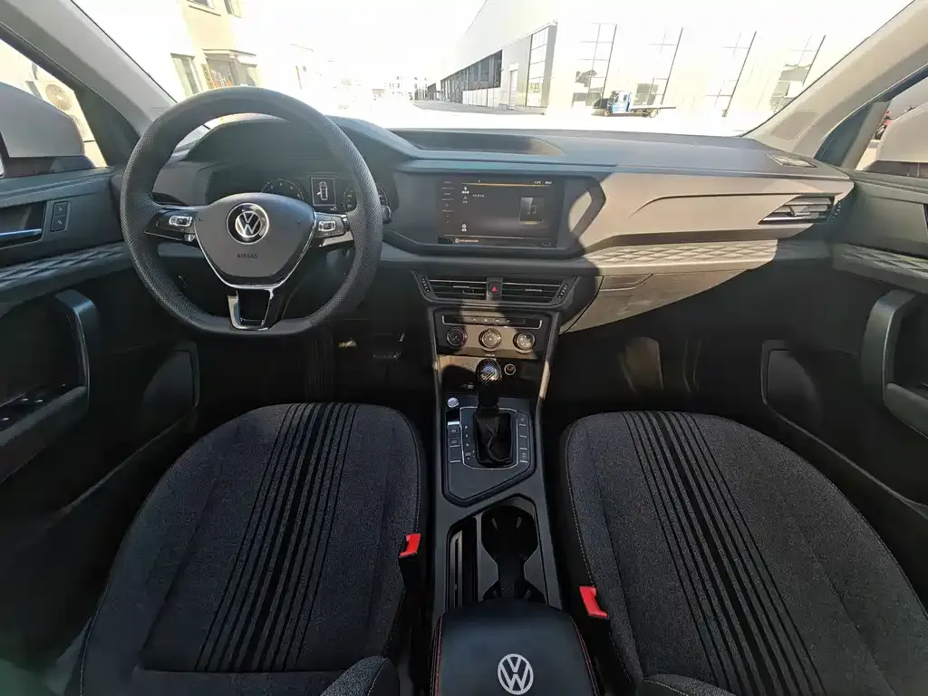 Volkswagen Tharu 2021 из CN, фото 3