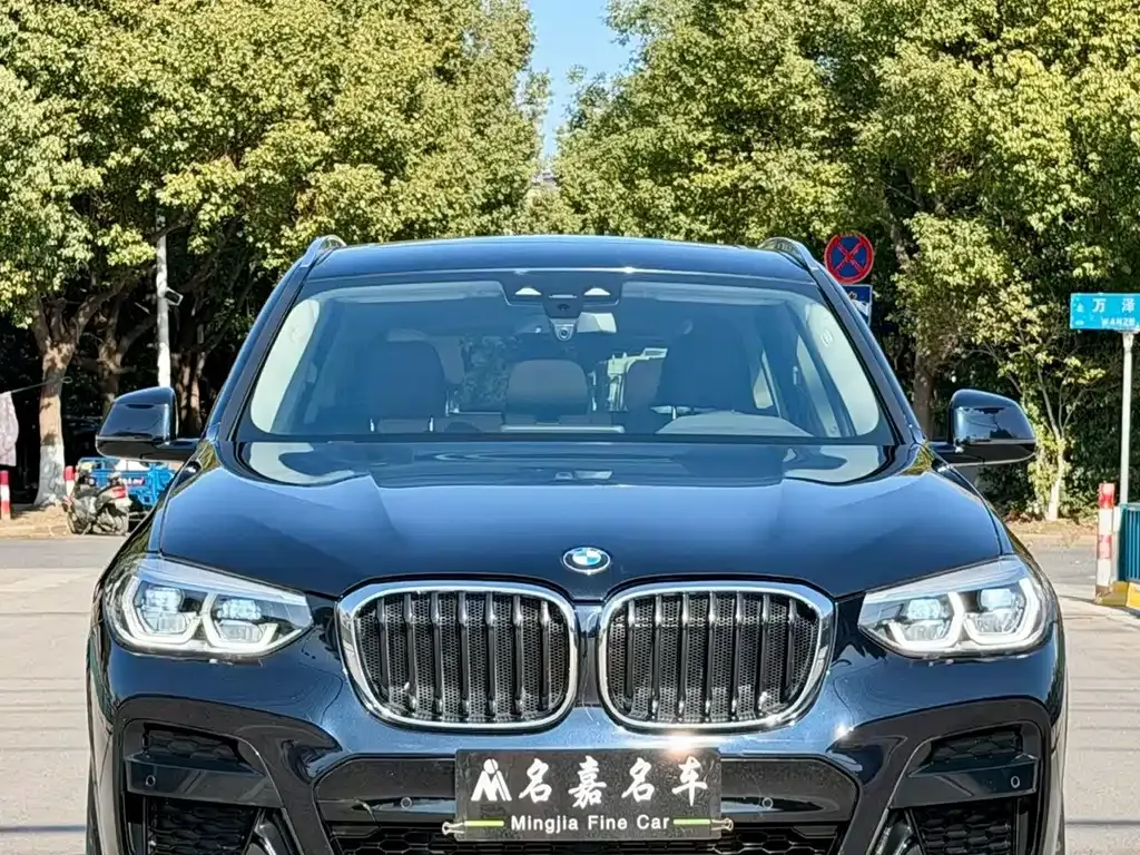 BMW X3 — фото 8