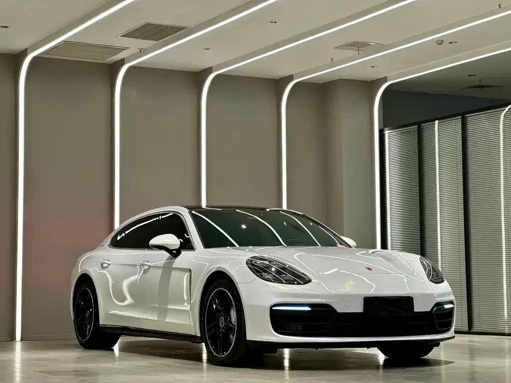 Porsche Panamera — фото 8