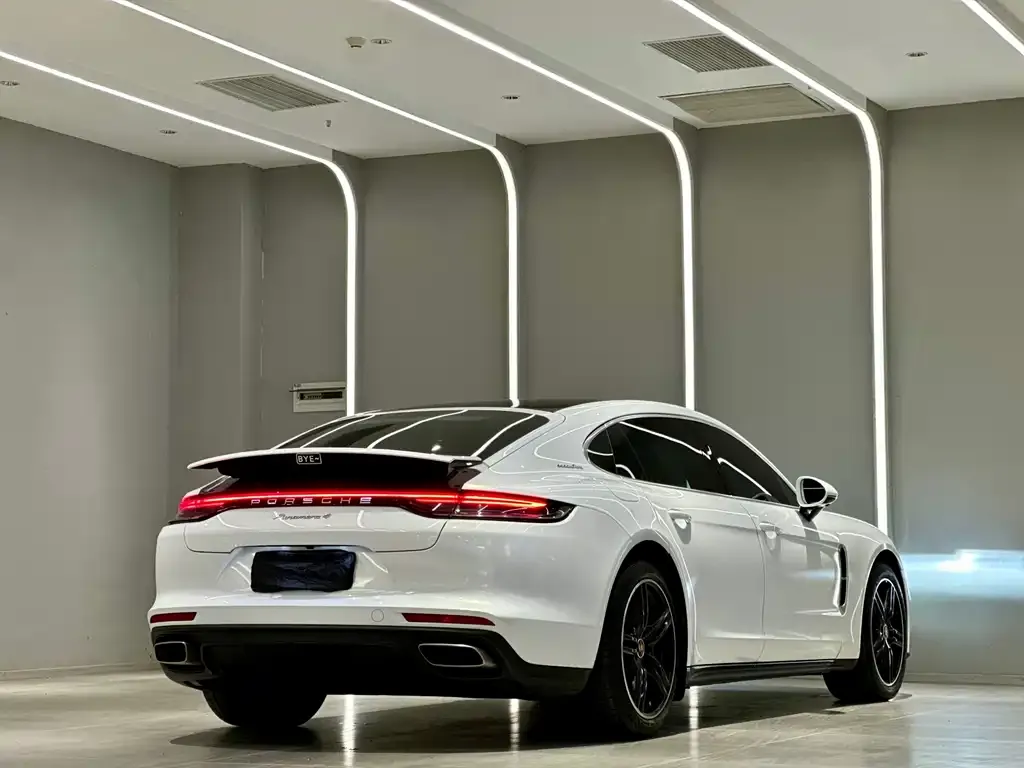 Porsche Panamera — фото 2