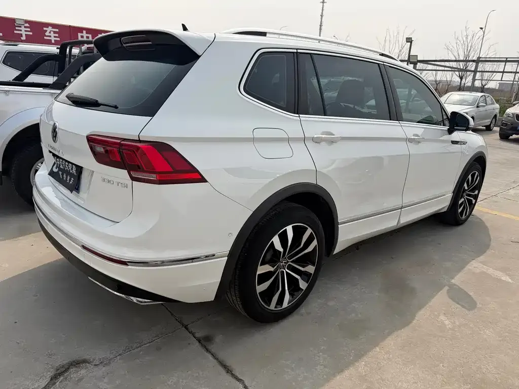 Volkswagen Tiguan L 2021 из CN, фото 6