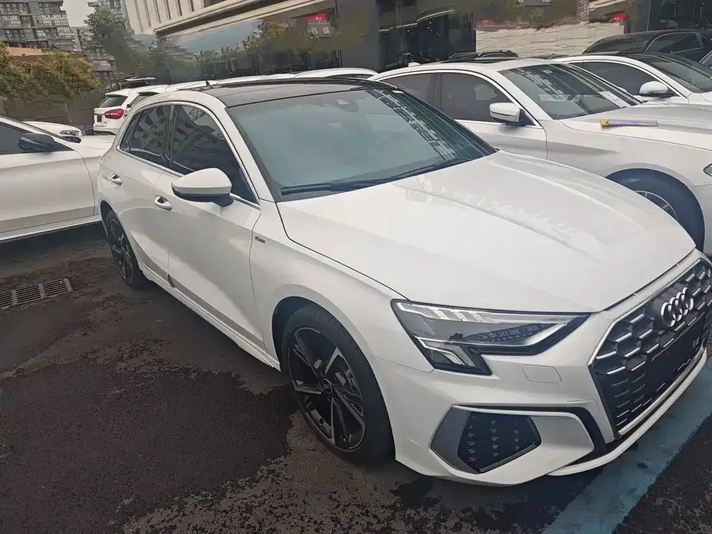 Audi A3 2024 из CN, фото 7