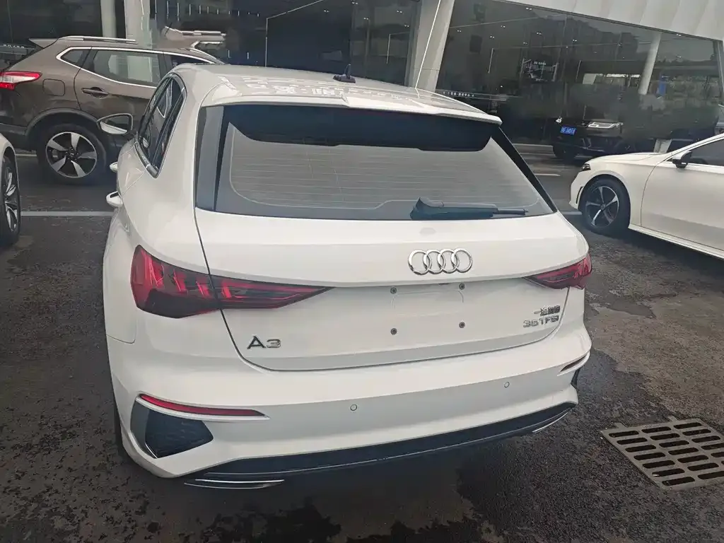 Audi A3 2024 из CN, фото 3