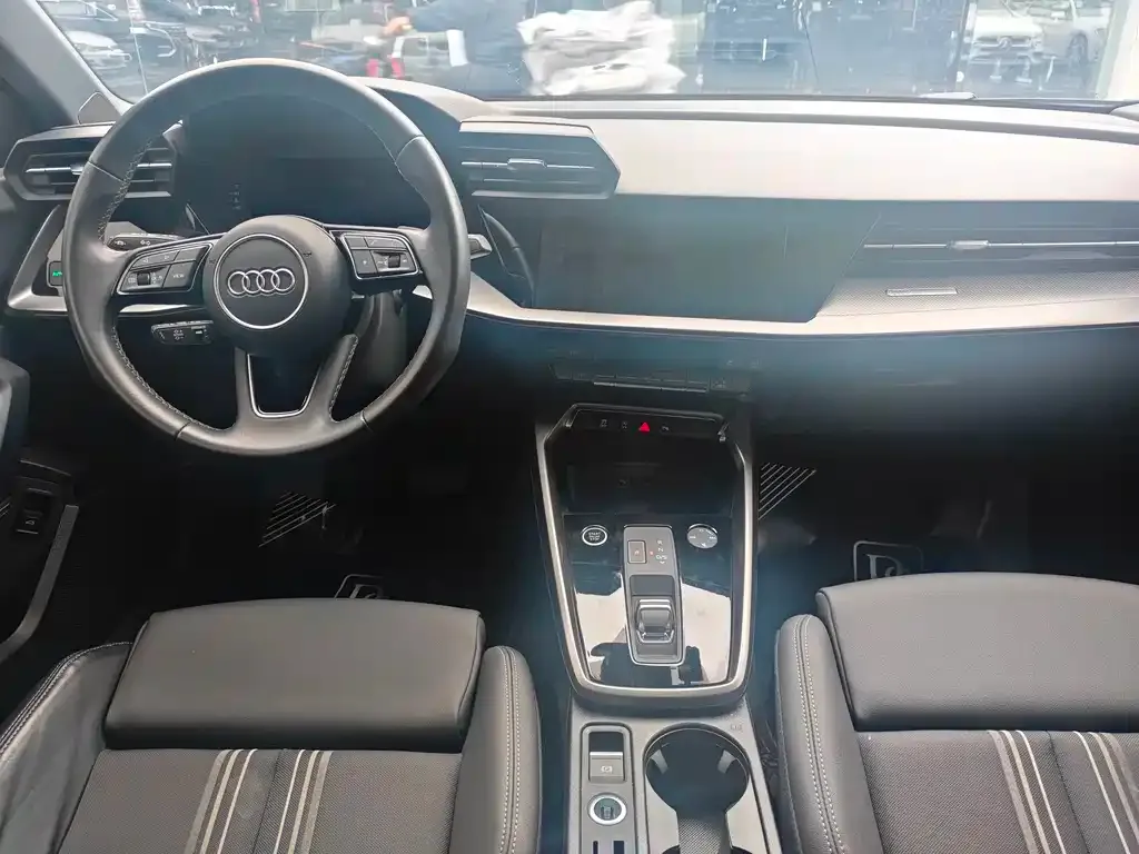 Audi A3 2024 из CN, фото 8