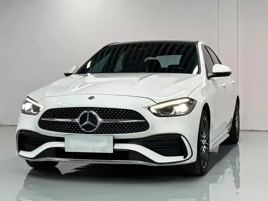 Mercedes-Benz C-Class — фото 1