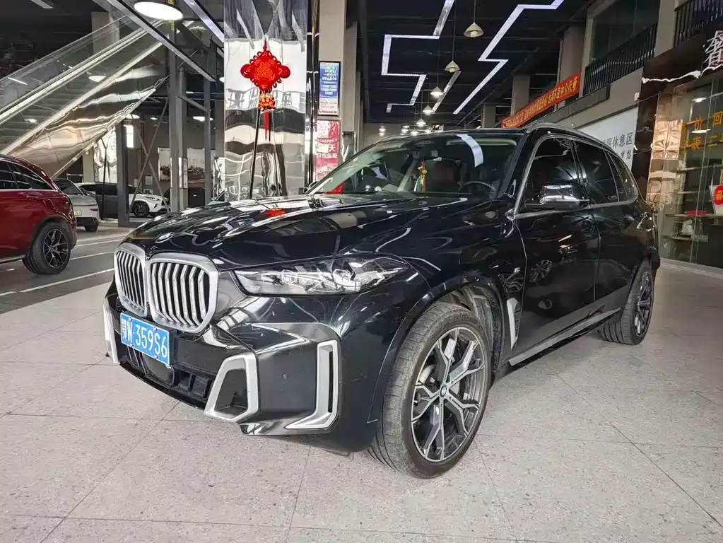 BMW X5 — фото 1
