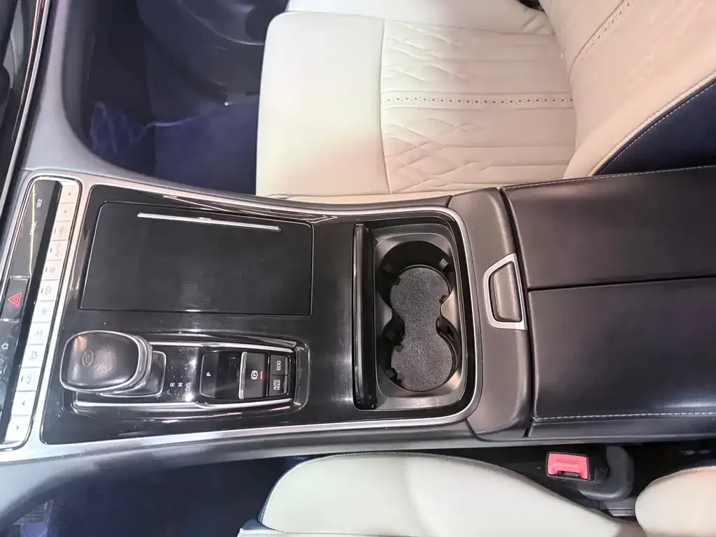 GAC Motor Trumpchi M8 — фото 4
