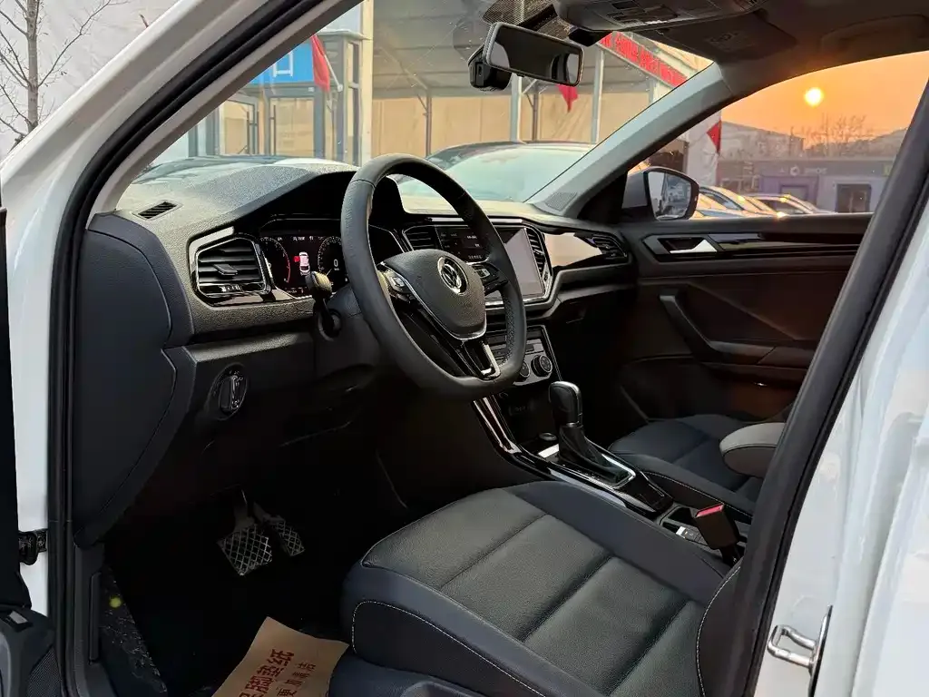 Volkswagen T-Roc 2021 из CN, фото 5