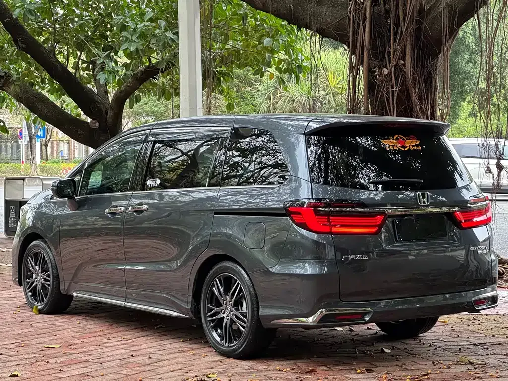 Honda Odyssey 2023 из CN, фото 2