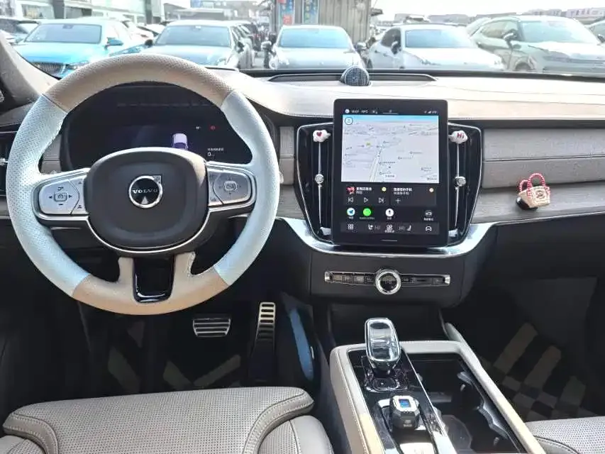 Volvo XC90 PHEV 2025 из CN, фото 9