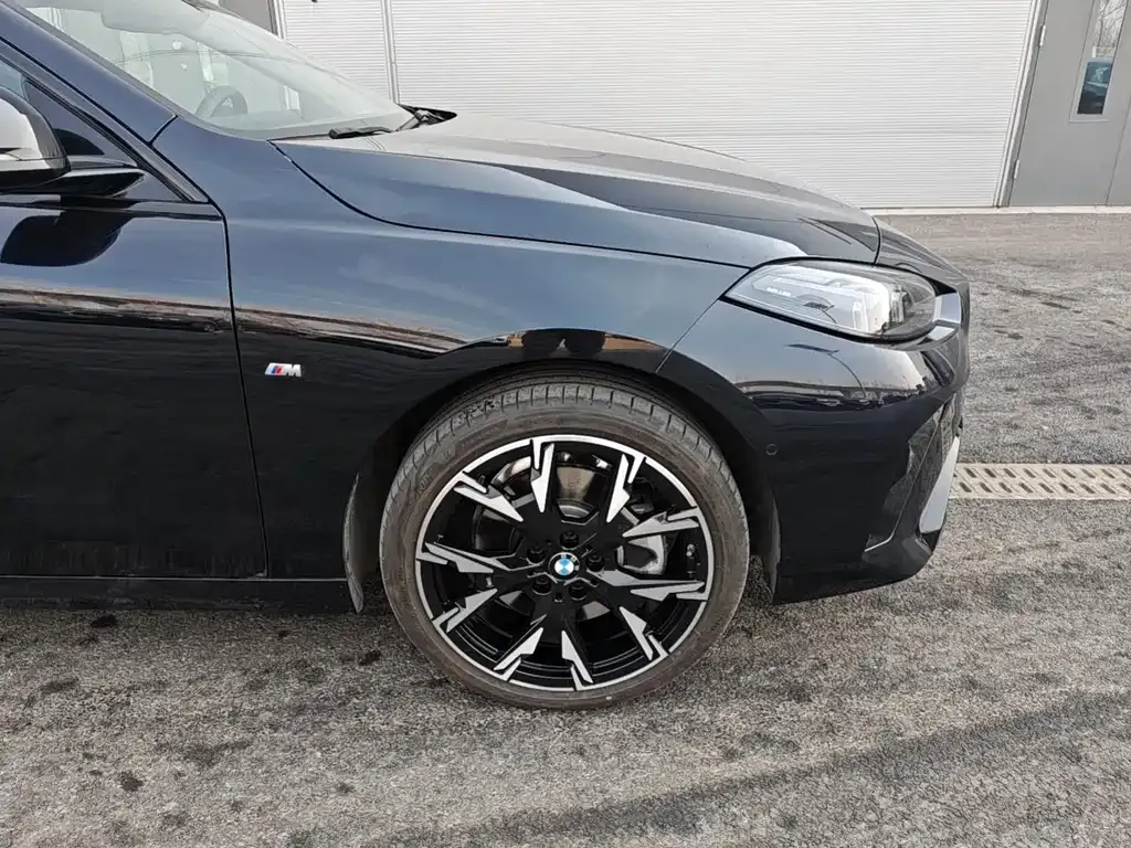 BMW 2 Series 2025 из CN, фото 6