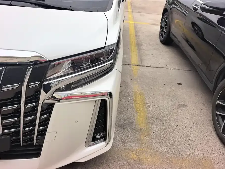 Toyota Alphard 2022 из CN, фото 6