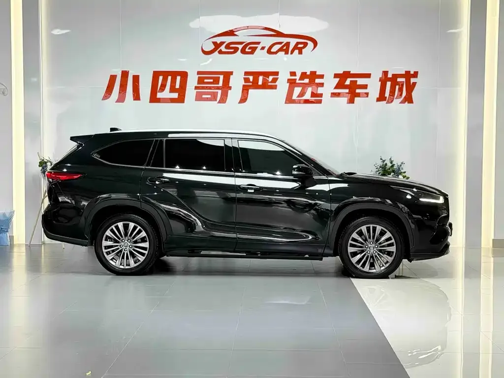 Toyota Highlander — фото 2