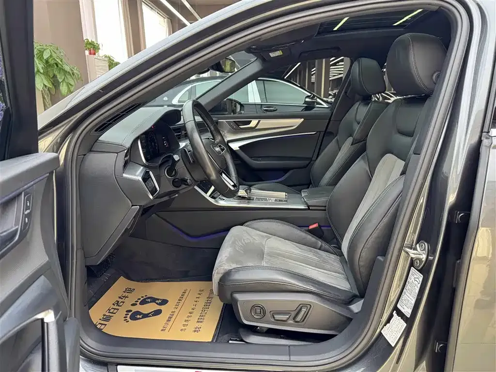 Audi A6L 2022 из CN, фото 5
