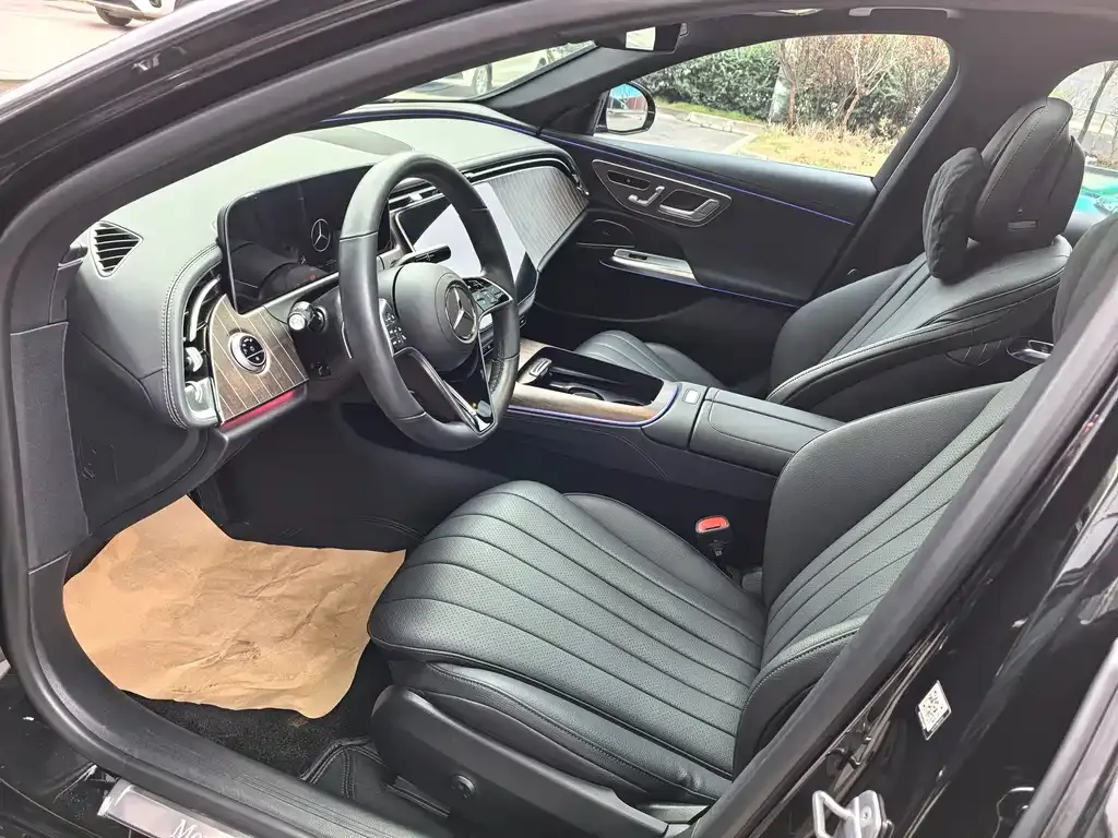 Mercedes-Benz E-Class 2024 из CN, фото 2