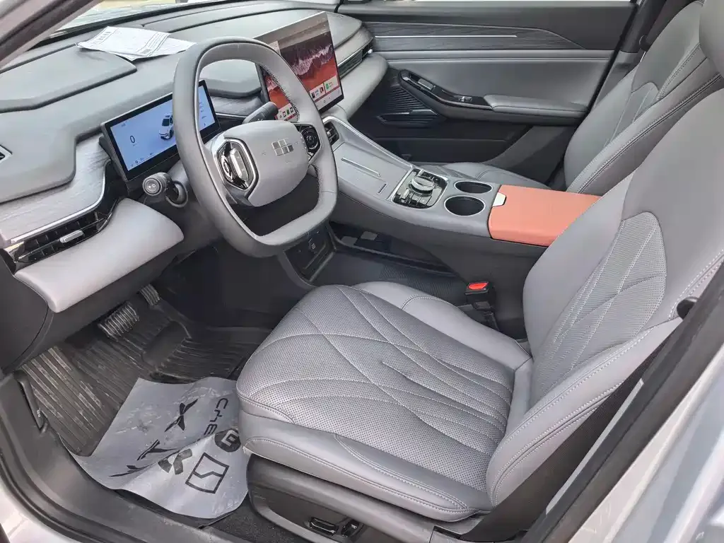 Geely Galaxy L6 — фото 8