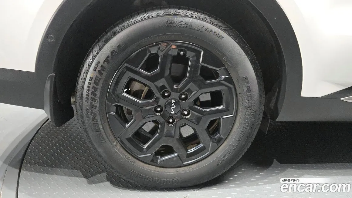 Kia Sorento — фото 8