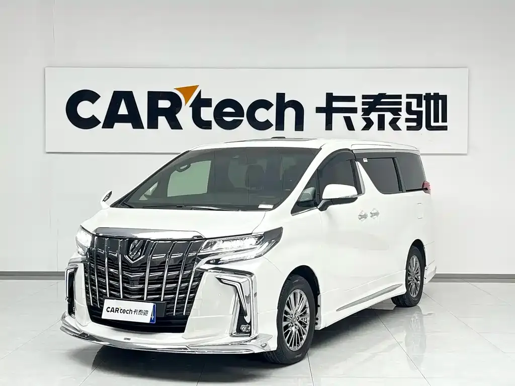 Toyota Vellfire — фото 1