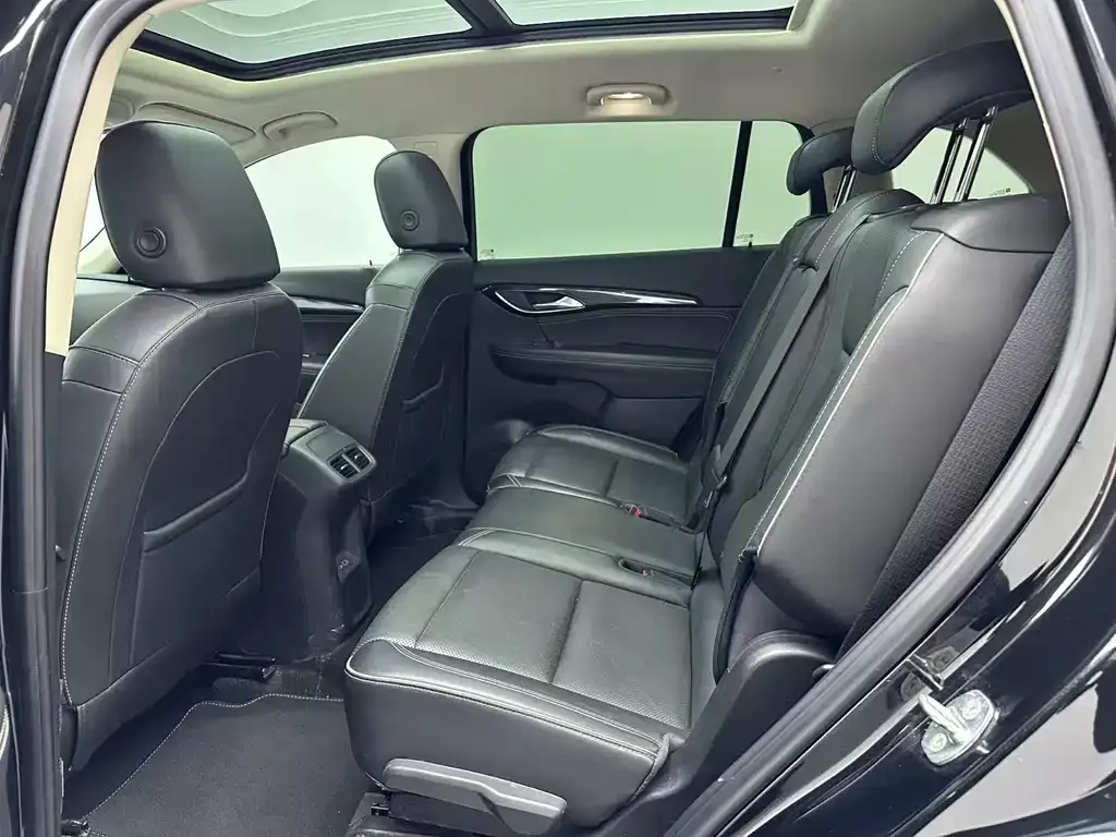 Buick Envision Plus — фото 9