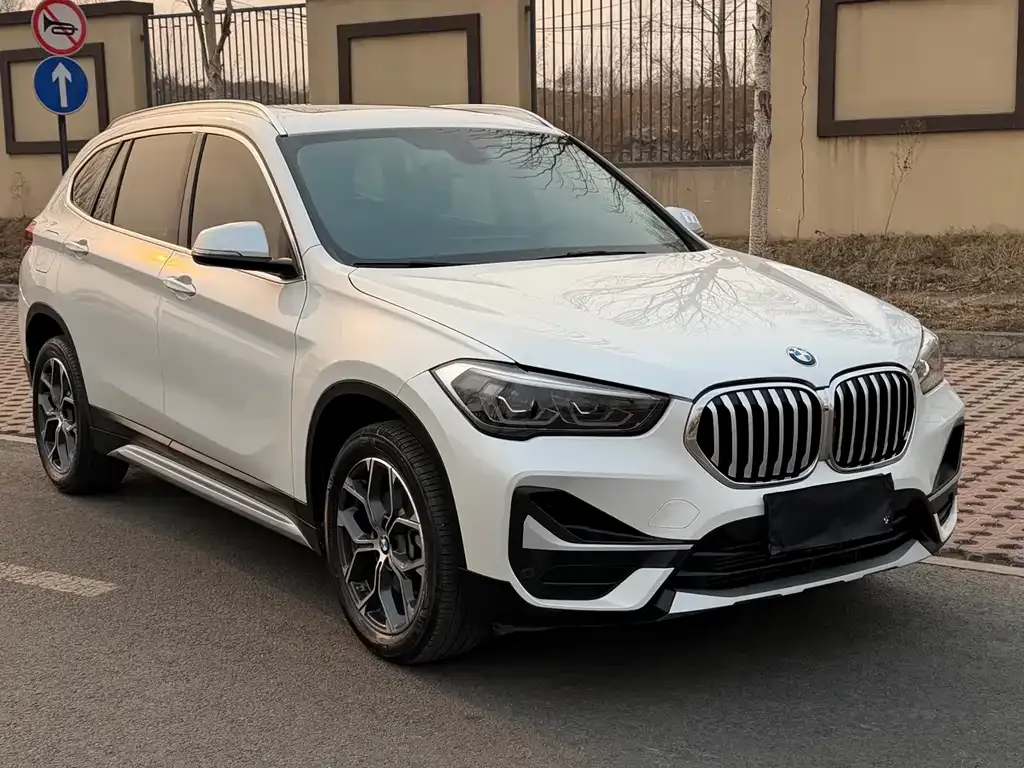 BMW X1 — фото 7