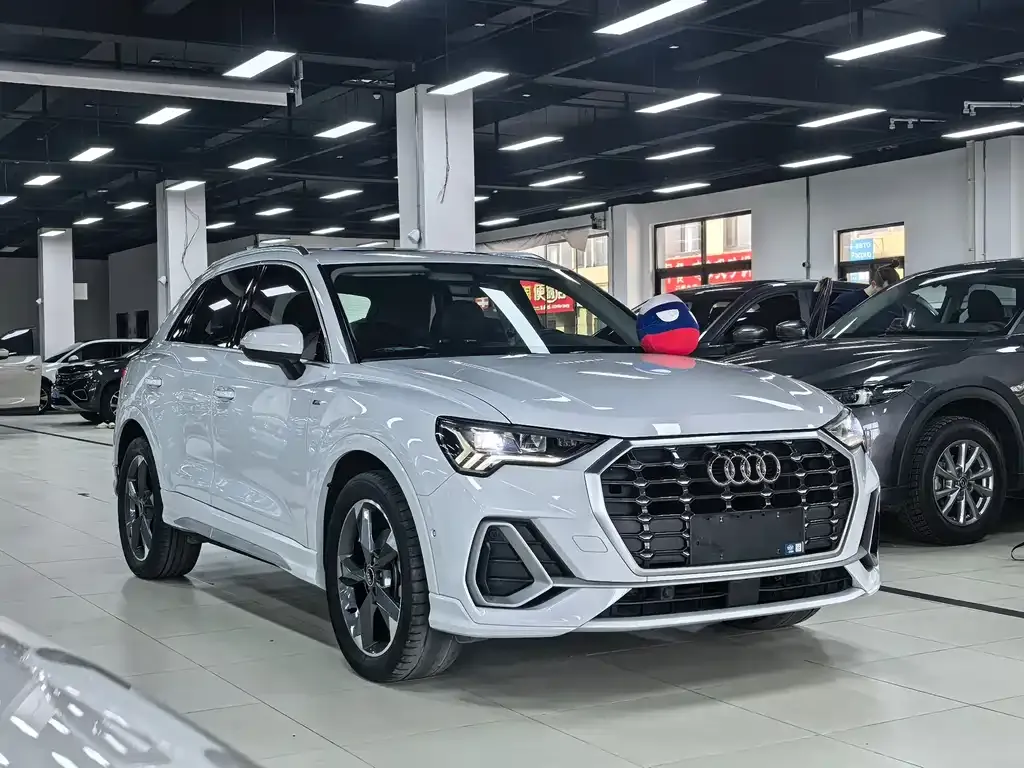 Audi Q3 2023 из CN, фото 5