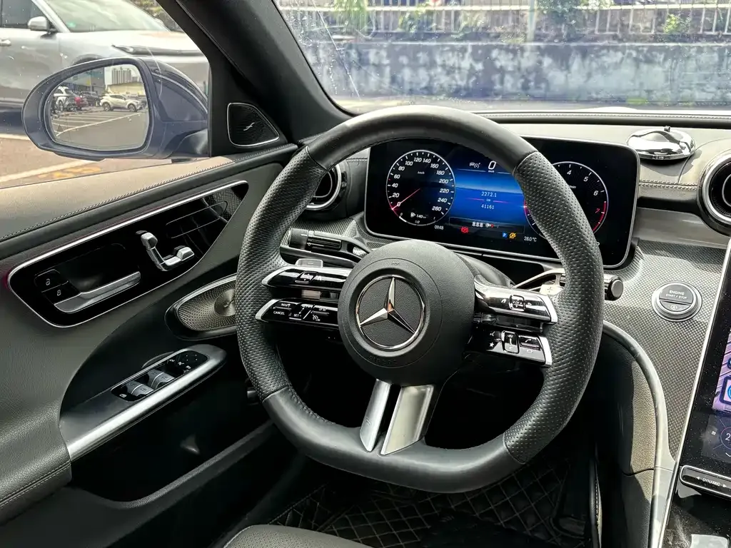 Mercedes-Benz C-Class — фото 10
