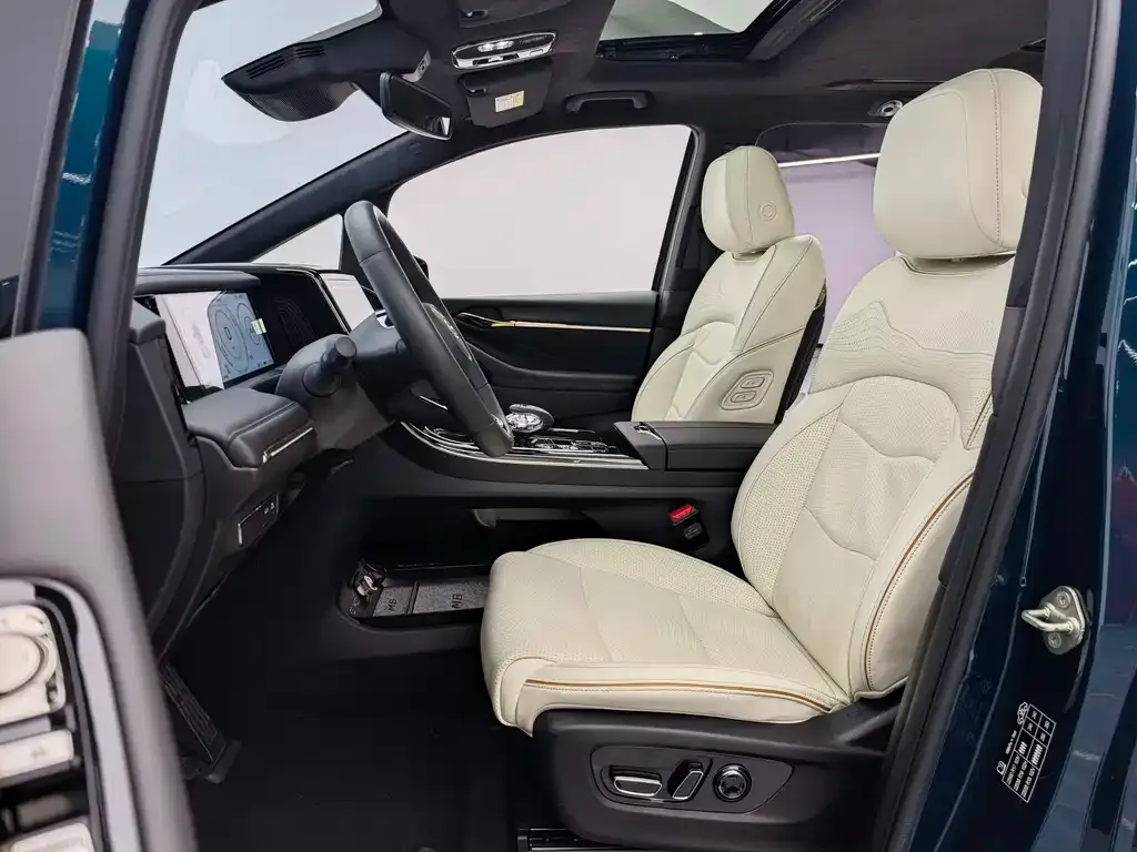 GAC Motor Trumpchi M8 — фото 8