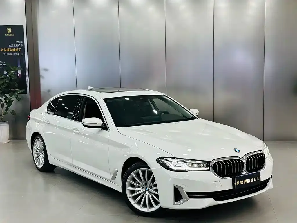 BMW 5 Series — фото 6