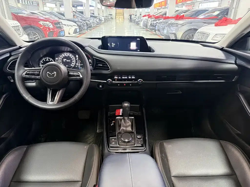 Mazda CX-30 — фото 2