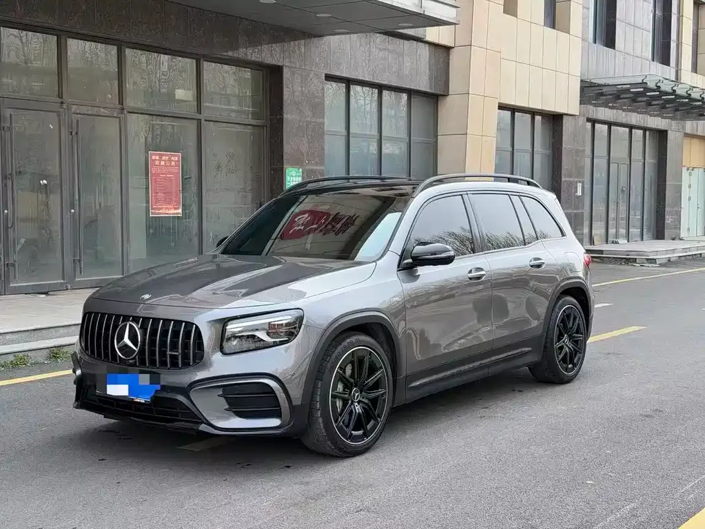 Mercedes-Benz GLB AMG — фото 1
