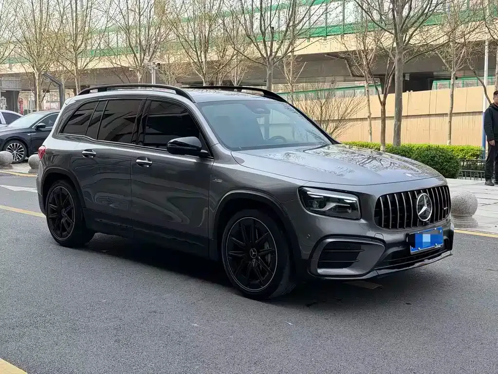 Mercedes-Benz GLB AMG — фото 3