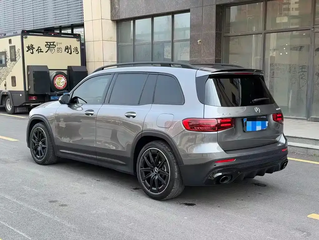 Mercedes-Benz GLB AMG — фото 2