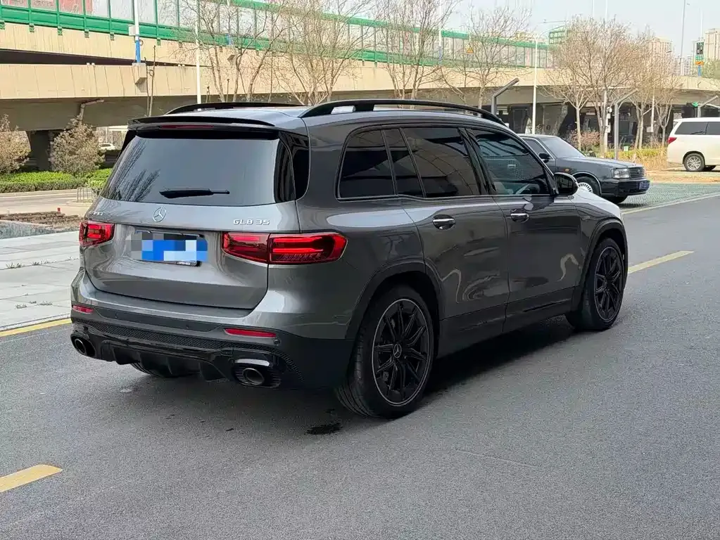 Mercedes-Benz GLB AMG — фото 8