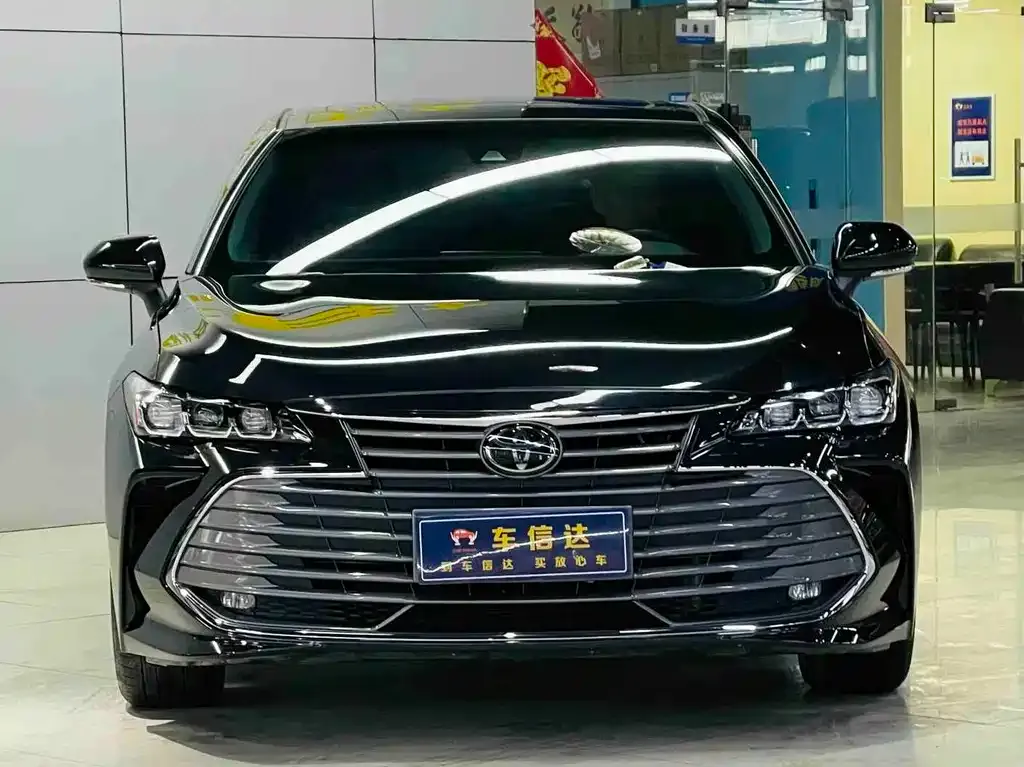 Toyota Avalon — фото 4